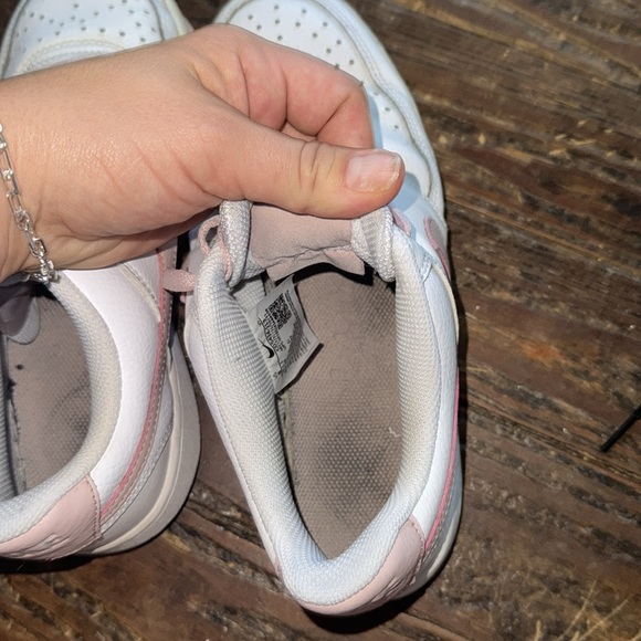 Nike Women's Pink and White Sneakers - Picture 7 of 8